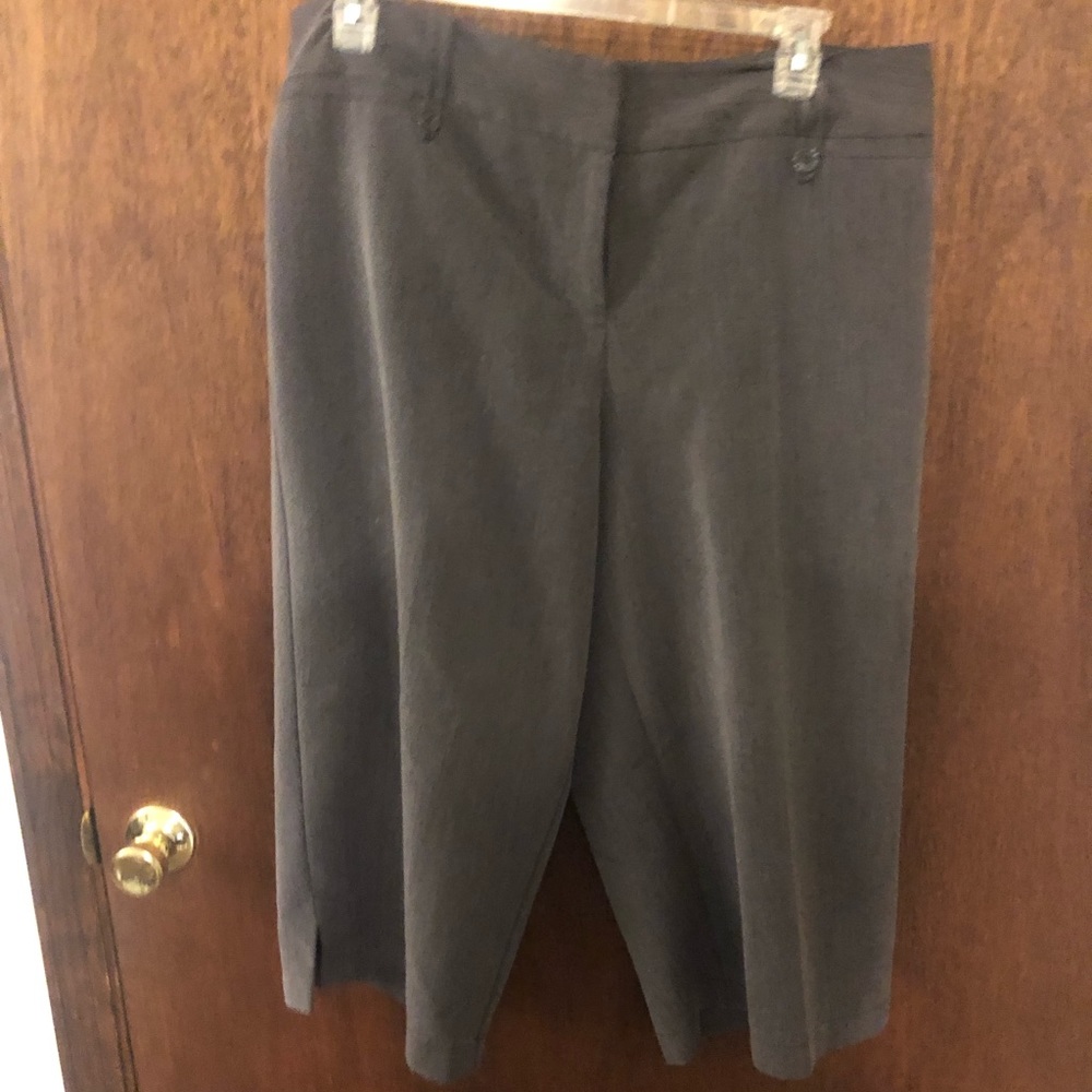 Grey Capri dress pants